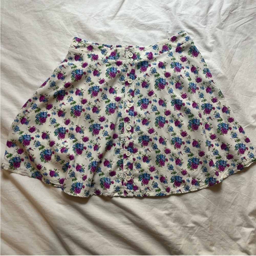 Lush Blue Purple and White Floral Button Mini Skirt size Medium